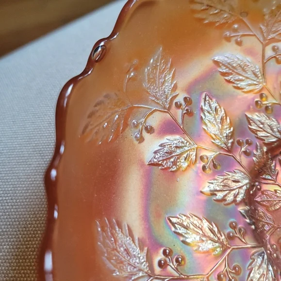 FENTON Vintage Marigold Carnival Glass Bowl - Picture 4 of 8